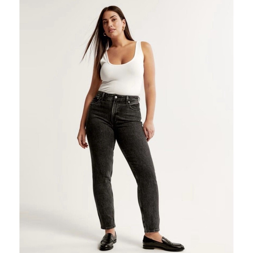 Abercrombie & Fitch Jeans Curve Love The Mom High Rise Washed Black Denim 28 / 6
